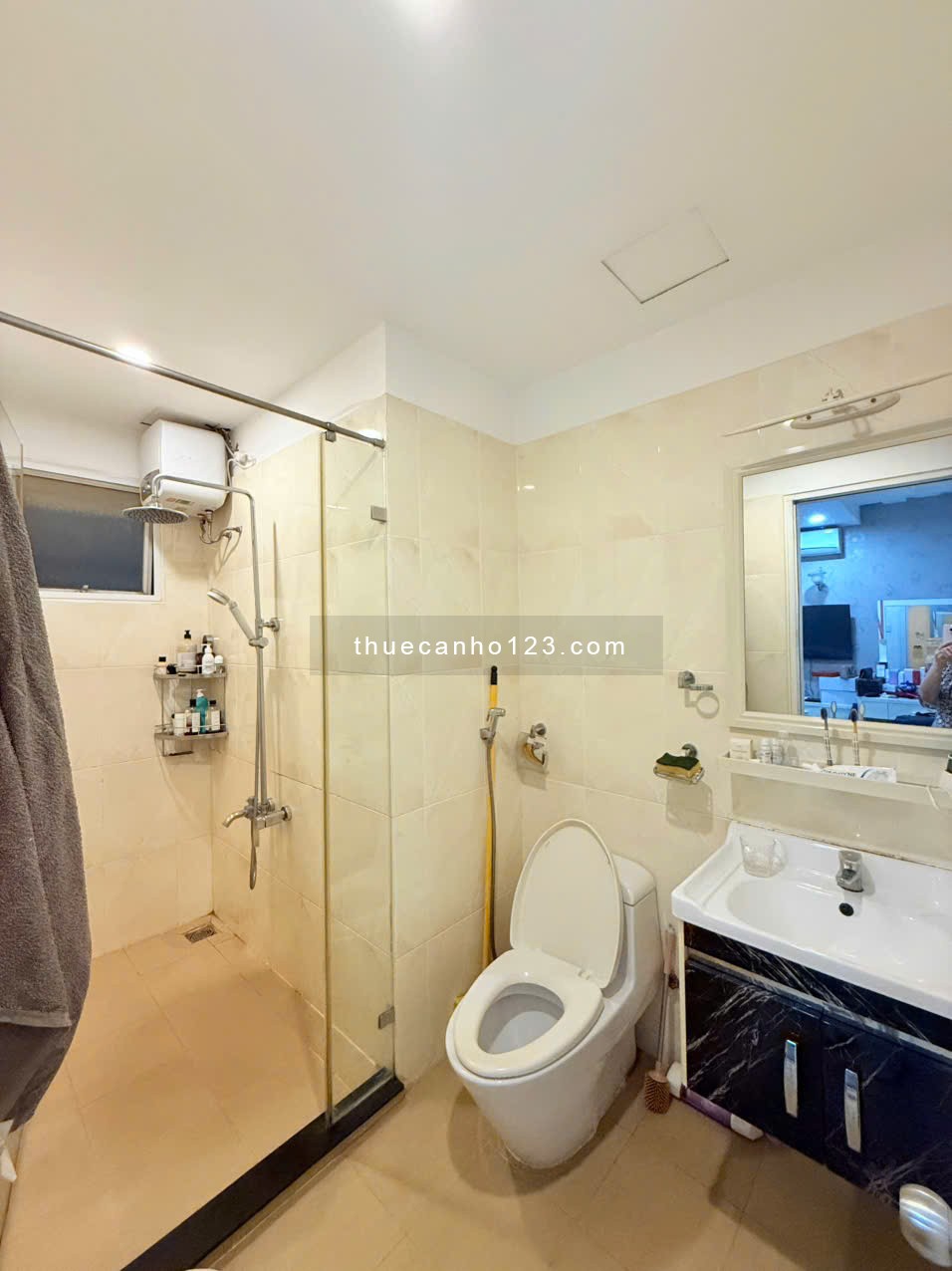 Chính chủ cần cho thuê căn hộ Sao Mai 153 Lương Nhữ Học, Phường 11, Quận 5, diện tích 91m2, 2 phòng