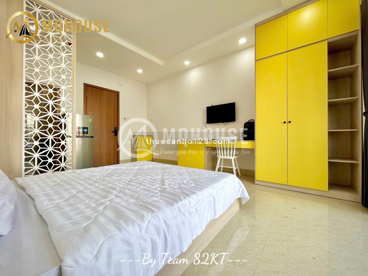 Căn Hộ Mới, Full Nội Thất, Ban Công, Giặt Riêng. Ngay Hàng Xanh Và Trường Hồng Bàng, Hutech, GTVT