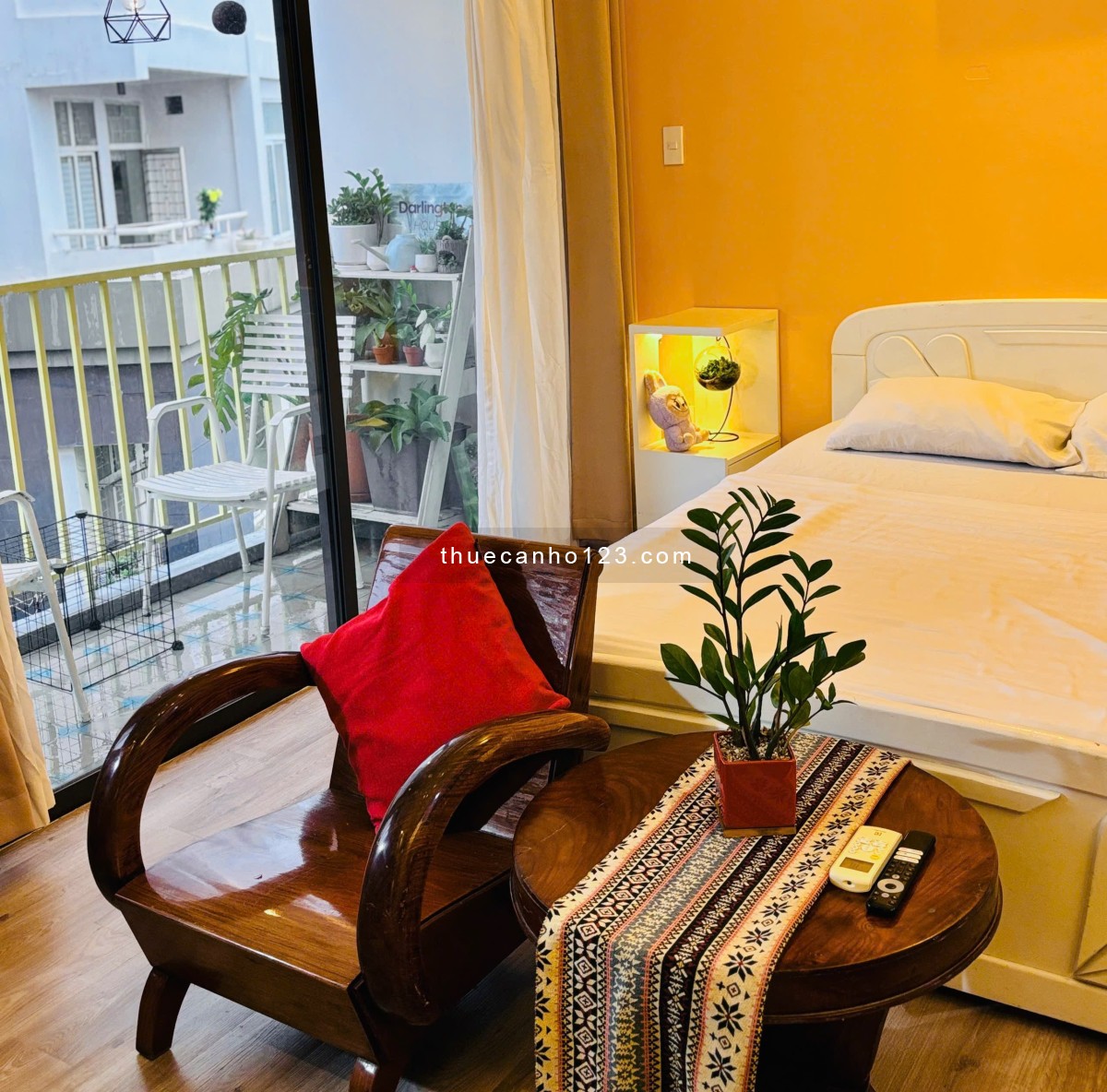 Căn hộ 1PN 40m² phong cách vintage - Gần Thảo Cầm Viên - Tách bếp, ban công, cửa sổ lớn