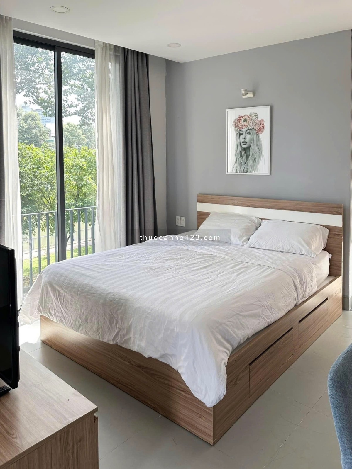 Căn hộ studio 35m² - Gần Thảo Cầm Viên - Ban công, cửa sổ lớn, đầy đủ nội thất.