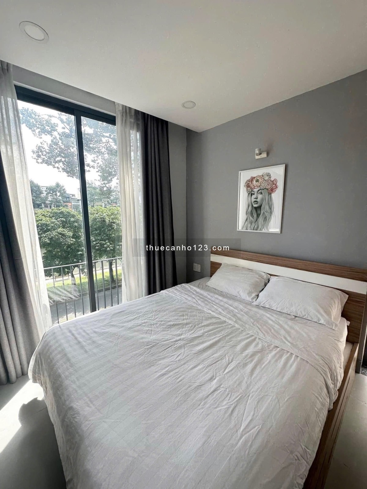 Căn hộ studio 35m² - Gần Thảo Cầm Viên - Ban công, cửa sổ lớn, đầy đủ nội thất.