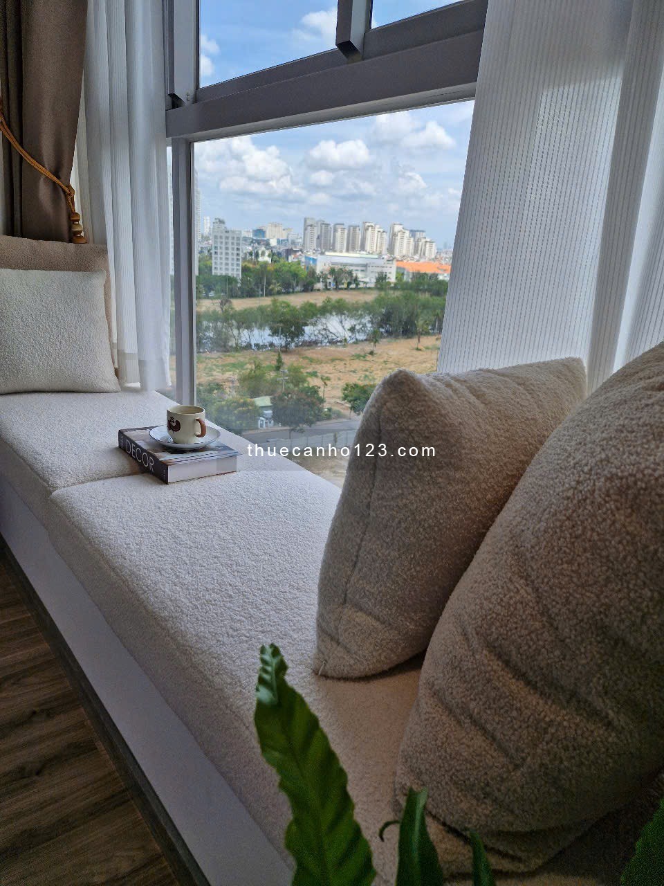 Cho thuê nhanh căn hộ The Antonia -Phú Mỹ Hưng -Quận 7 ,2PN giá tốt chỉ 25tr/tháng còn thương lượng