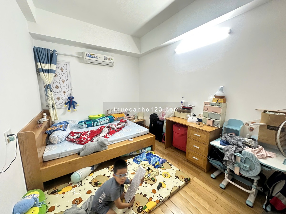 Cho thuê căn hộ 1 phòng ngủ nhà trống Vạn Đô Quận 4 giá 9.5 triệu/tháng