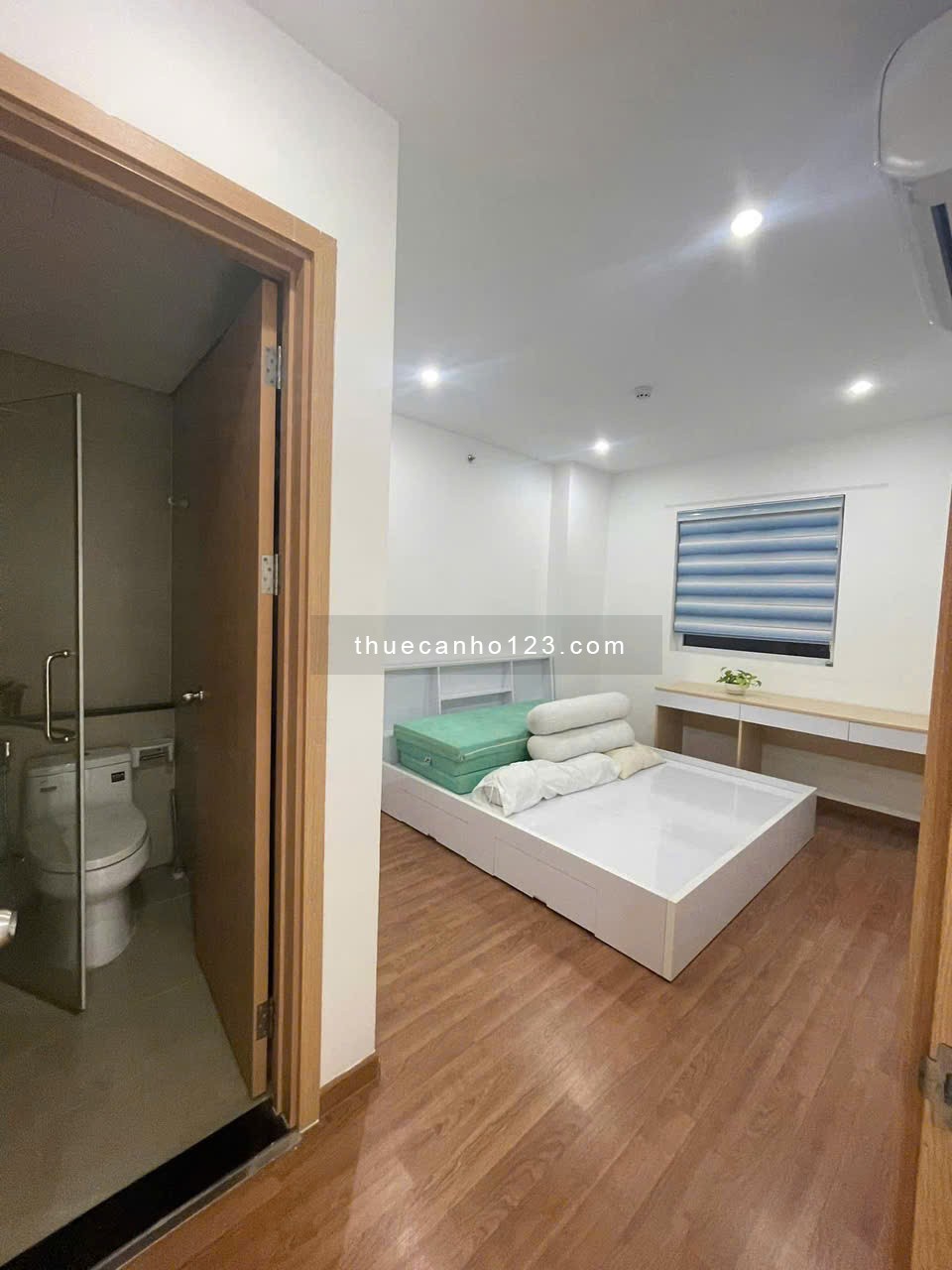 Chung cư Saigon Town, Thoại Ngọc Hầu, TP: 3p ngủ, 100m2, 9tr5/th