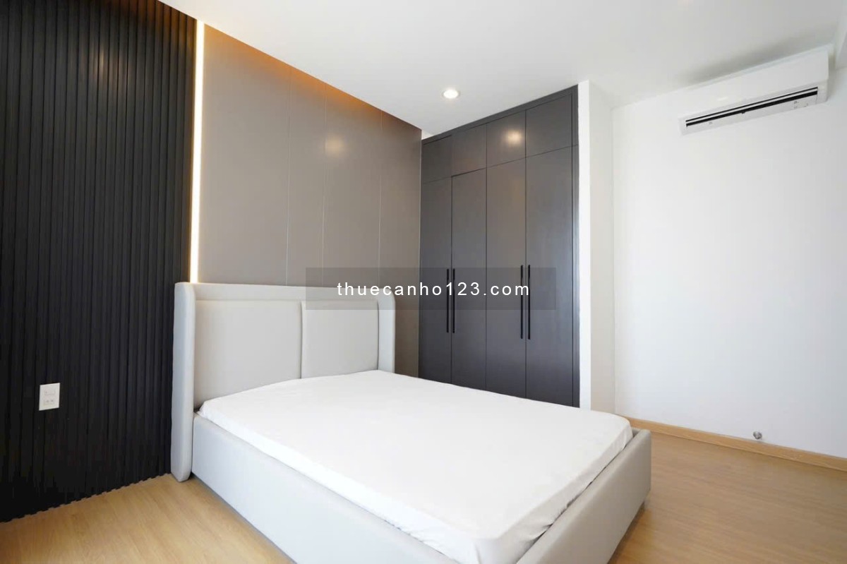 Cho thuê căn hộ River Park 1, 3pn, 129m2 52tr/thg căn góc vị trí đẹp. Lh: 0911022907