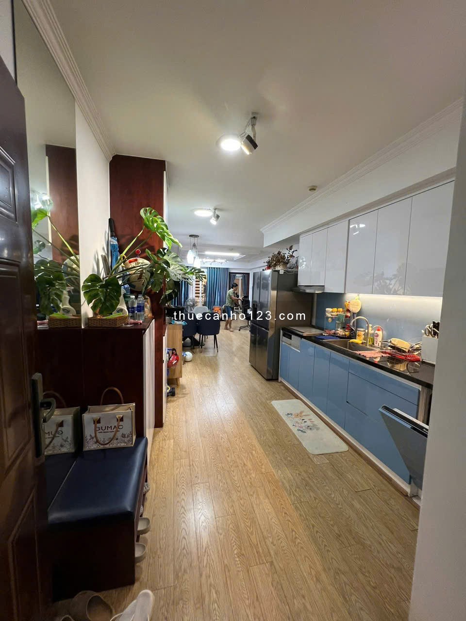 Chung cư Screc, Trường Sa, Q3: 2p ngủ, 2wc, nội thất, 13tr/th