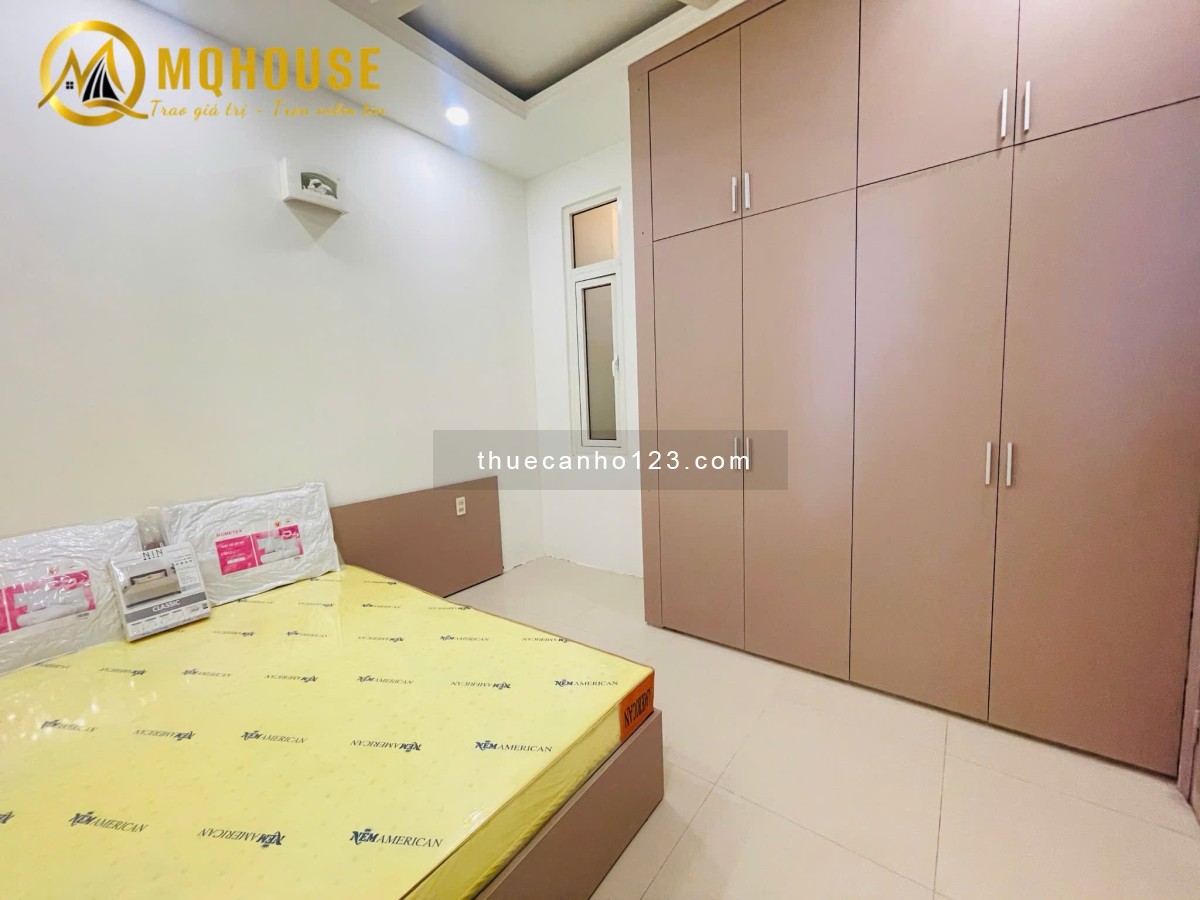 Căn Hộ 2 Phòng Ngủ, 2 WC, Balcony Rộng 75m2. Full Nội Thất, Giặt Riêng. Trung Tâm Bình Thạnh.