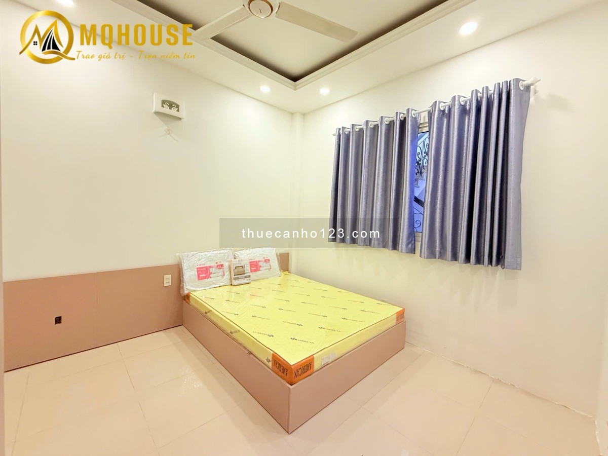 Căn Hộ 2 Phòng Ngủ, 2 WC, Balcony Rộng 75m2. Full Nội Thất, Giặt Riêng. Trung Tâm Bình Thạnh.