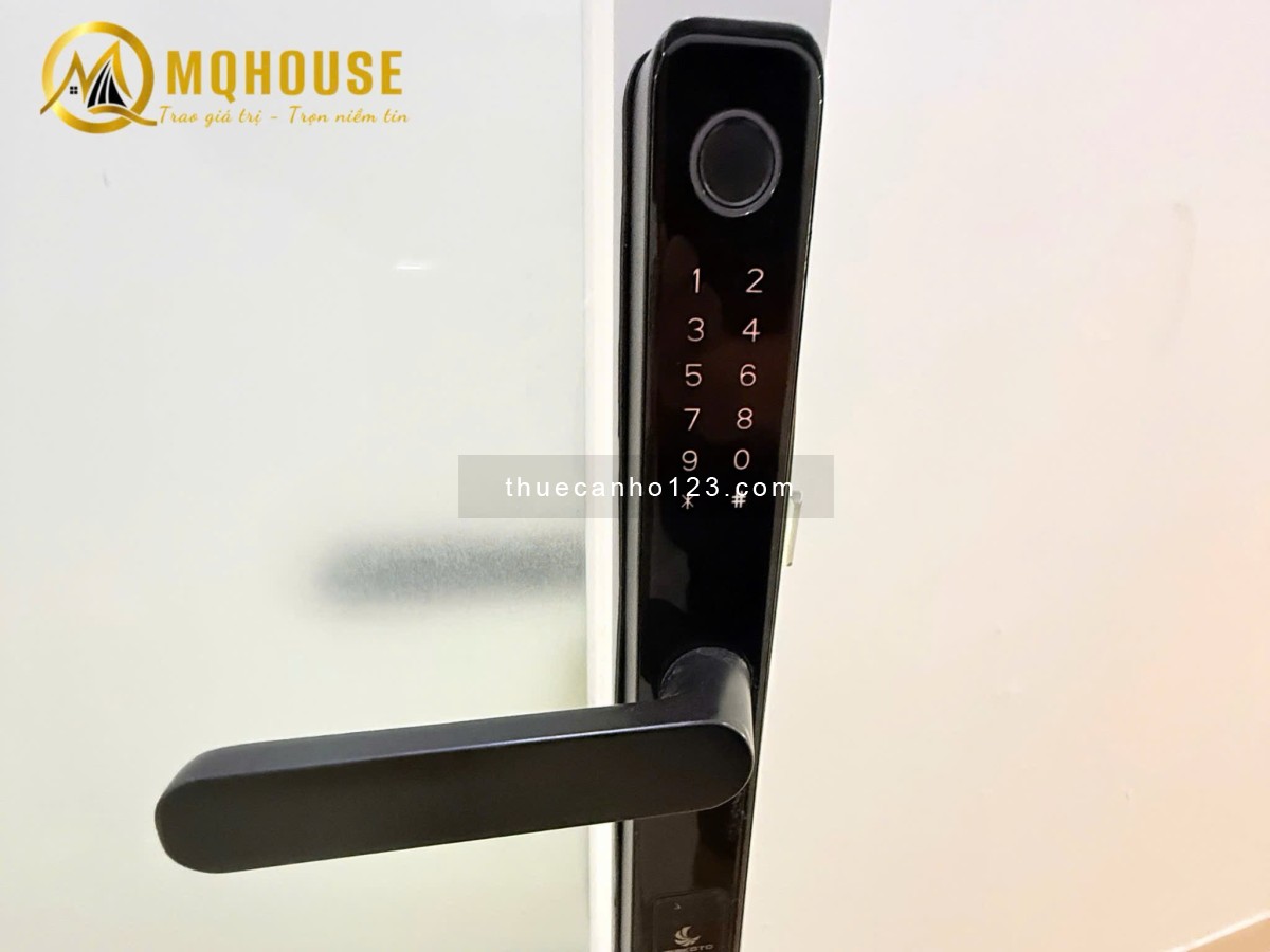 Căn Hộ 2 Phòng Ngủ, 2 WC, Balcony Rộng 75m2. Full Nội Thất, Giặt Riêng. Trung Tâm Bình Thạnh.