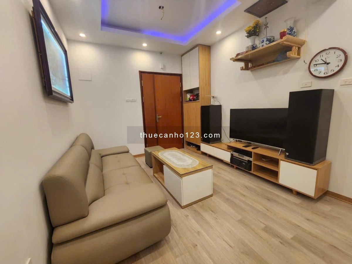 CHCC Screc Tower, Trường Sa, Q3: 73m2, 2p ngủ + có Nt giá 13tr/th