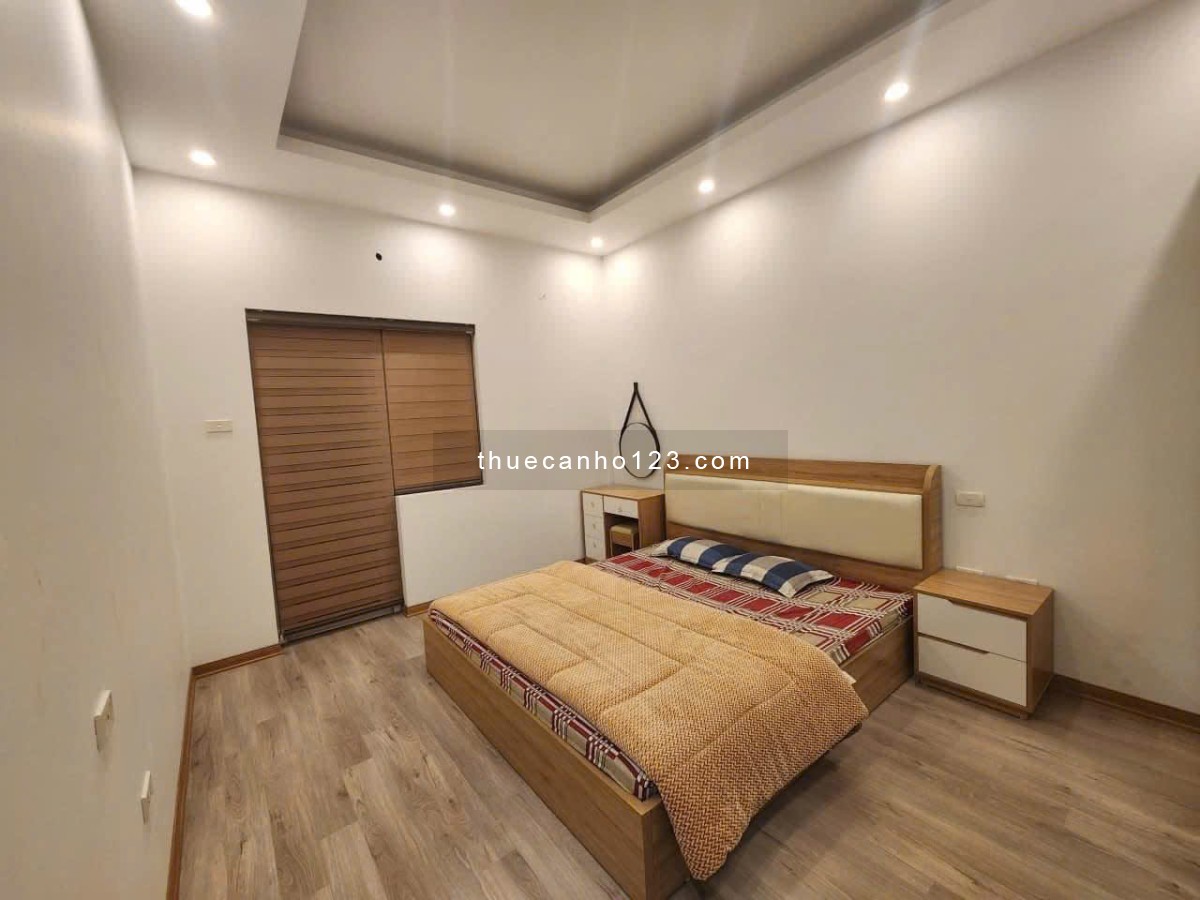 CHCC Screc Tower, Trường Sa, Q3: 73m2, 2p ngủ + có Nt giá 13tr/th