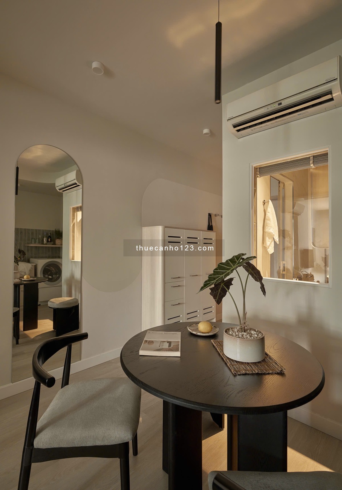 Cho thuê căn hộ 1PN full nội thất cao cấp, ban công thoáng mát Nguyễn Thái Bình quận 1 gần Bùi Viện