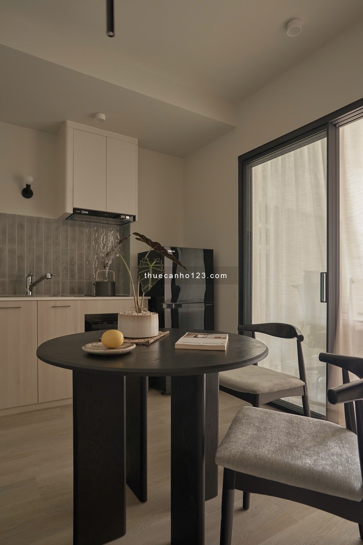 Cho thuê căn hộ 1PN full nội thất cao cấp, ban công thoáng mát Nguyễn Thái Bình quận 1 gần Bùi Viện