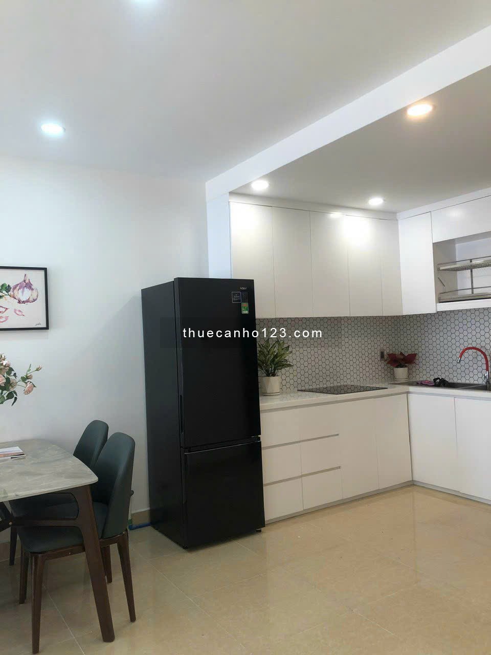 Cho thuê nhiều căn hộ giá tốt chỉ từ 15tr, có 2PN xịn. Ai cần inbox em gửi nhé