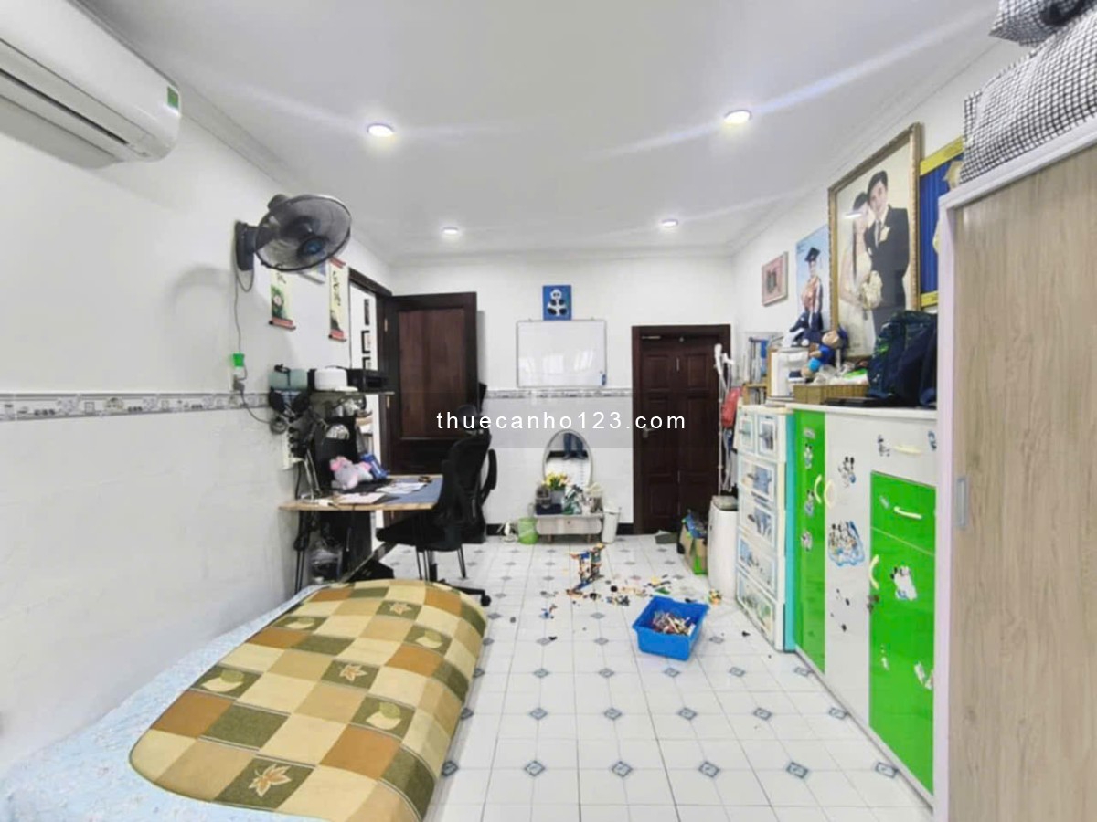 Chung cư CMT8, P15, Quận 10: 50m2, 1p ngủ, ban công, 7tr/th