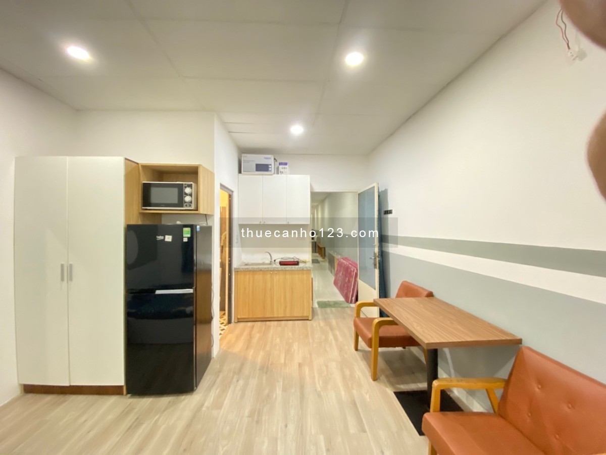 Căn hộ full nội thất cửa sổ, ban công thoáng ở Điện Biên Phủ Bình Thạnh gần Đại học HUTECH, HIU