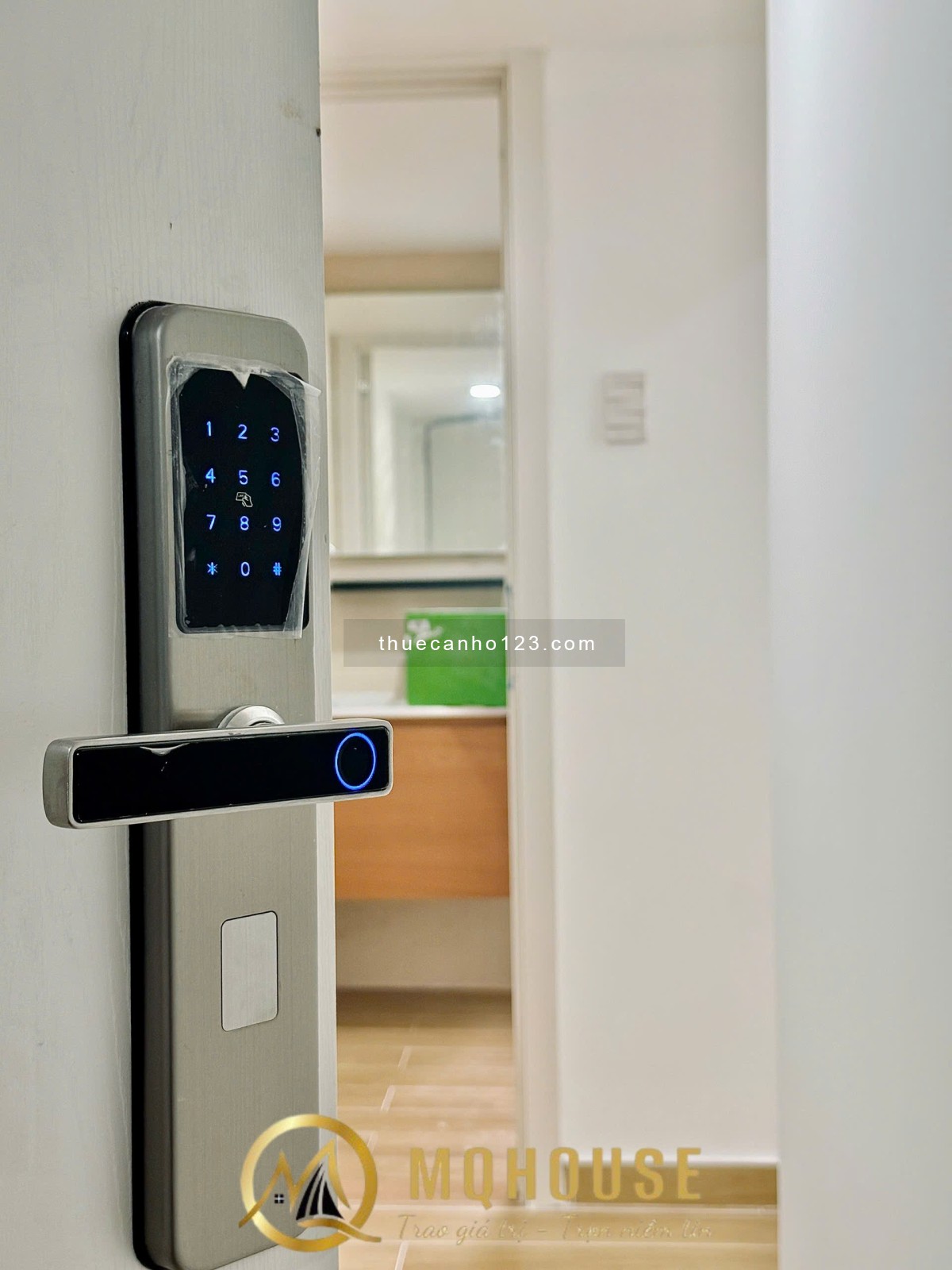 Căn Hộ Mới, Full Nội Thất, Thang Máy, Hầm Xe. Ngay Nguyễn Gia Trí, Hutech, Hồng Bàng, GTVT, FTU,...