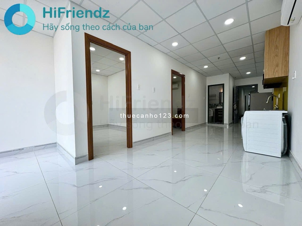 Căn Hộ 2 Phòng Ngủ, Ban Công Rộng 76m2, Full Nội Thất. Toà Nhà Thang Máy, Bảo Vệ. Ngay Hàng Xanh