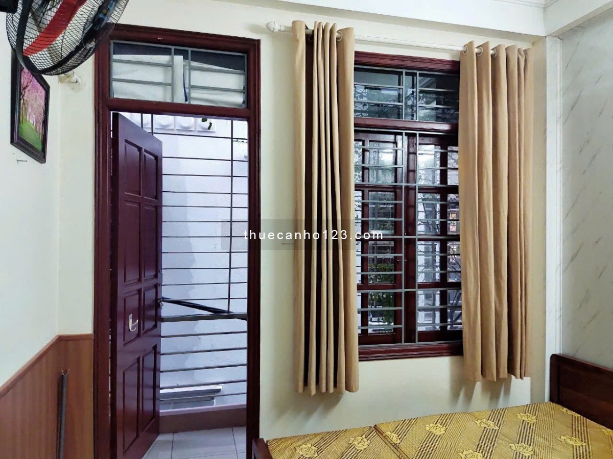 Chung cư đường sắt, 590 CMT8, P11, Q3: 1p ngủ, ban công, 50m2, 6tr5/th