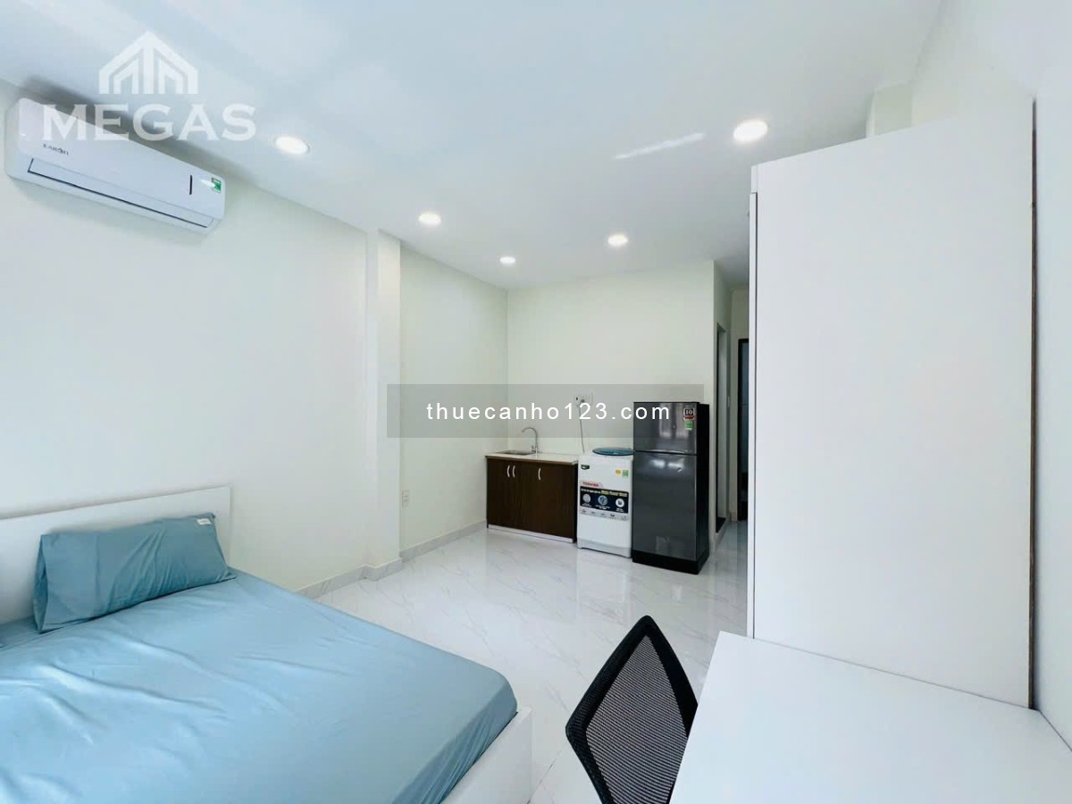 Cho thuê căn hộ đường Lê Thánh Tôn gần chợ Bến Thành - ban công thoáng, máy giặt riêng