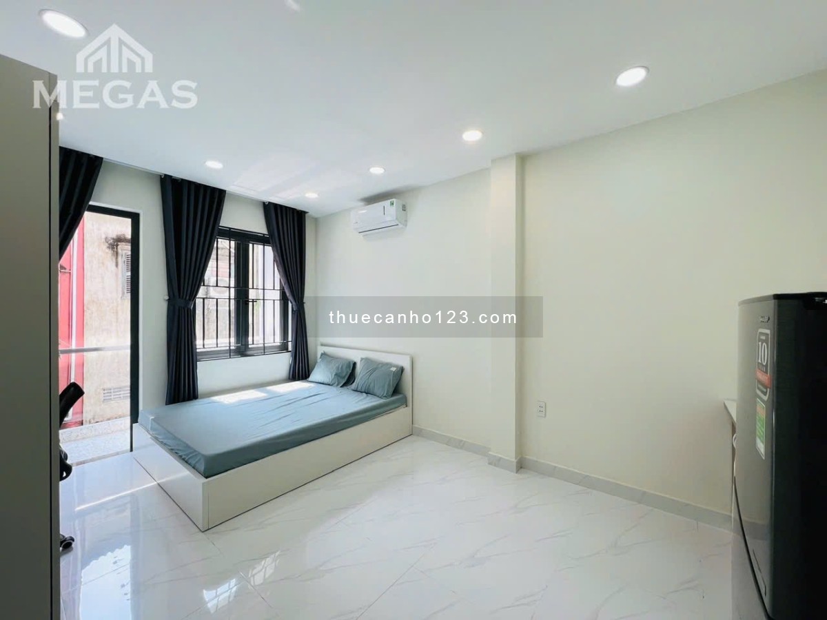 Cho thuê căn hộ đường Lê Thánh Tôn gần chợ Bến Thành - ban công thoáng, máy giặt riêng