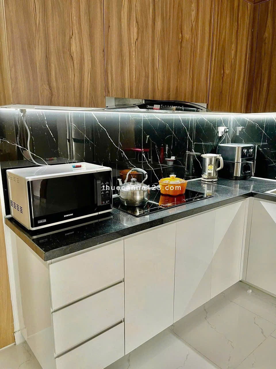 Chung cư Botanica, Hồng Hà, TB: 74m2, 2p ngủ, 2wc, NTCC 17tr/th