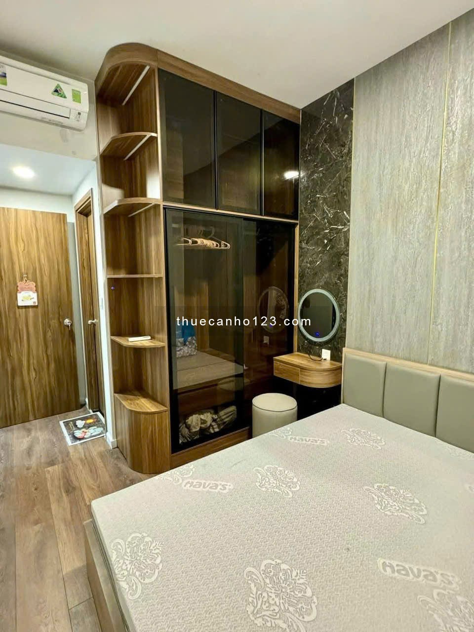 Chung cư Kingston, Hoàng Văn Thụ, PN: 90m2, 2p ngủ, full nội thất, 18triệu