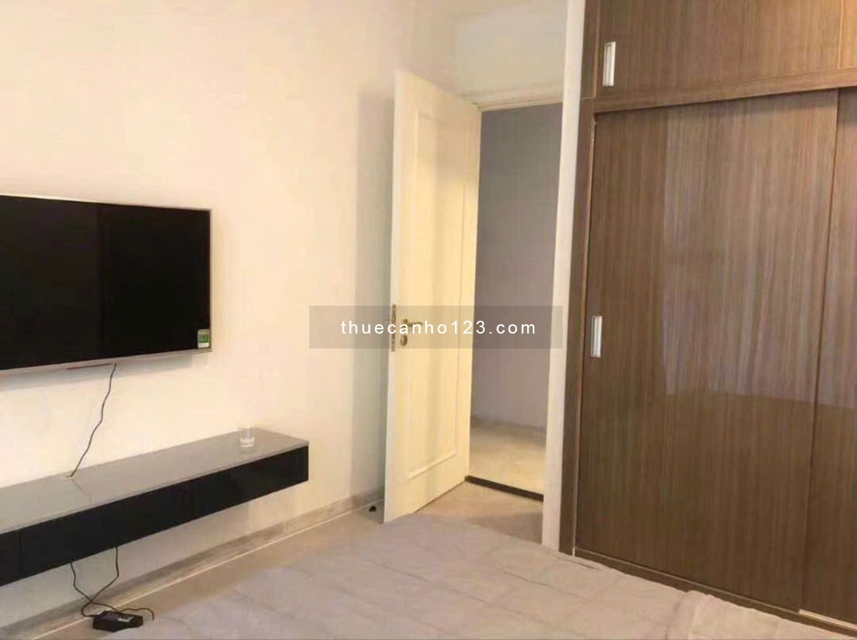 Cho thuê căn hộ 3PN, 2WC, 118m2 tại Vinhomes Golden River Ba Son, 40 triệu view sông