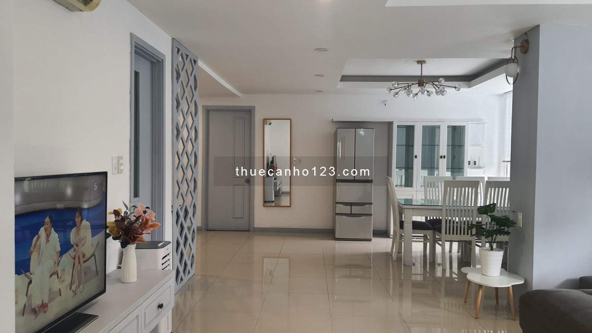 Chính chủ cho thuê căn hộ cao cấp BMC Quận 1, 134m2,căn góc 3PN 3WC, full nội thất, Giá thuê 22tr/th