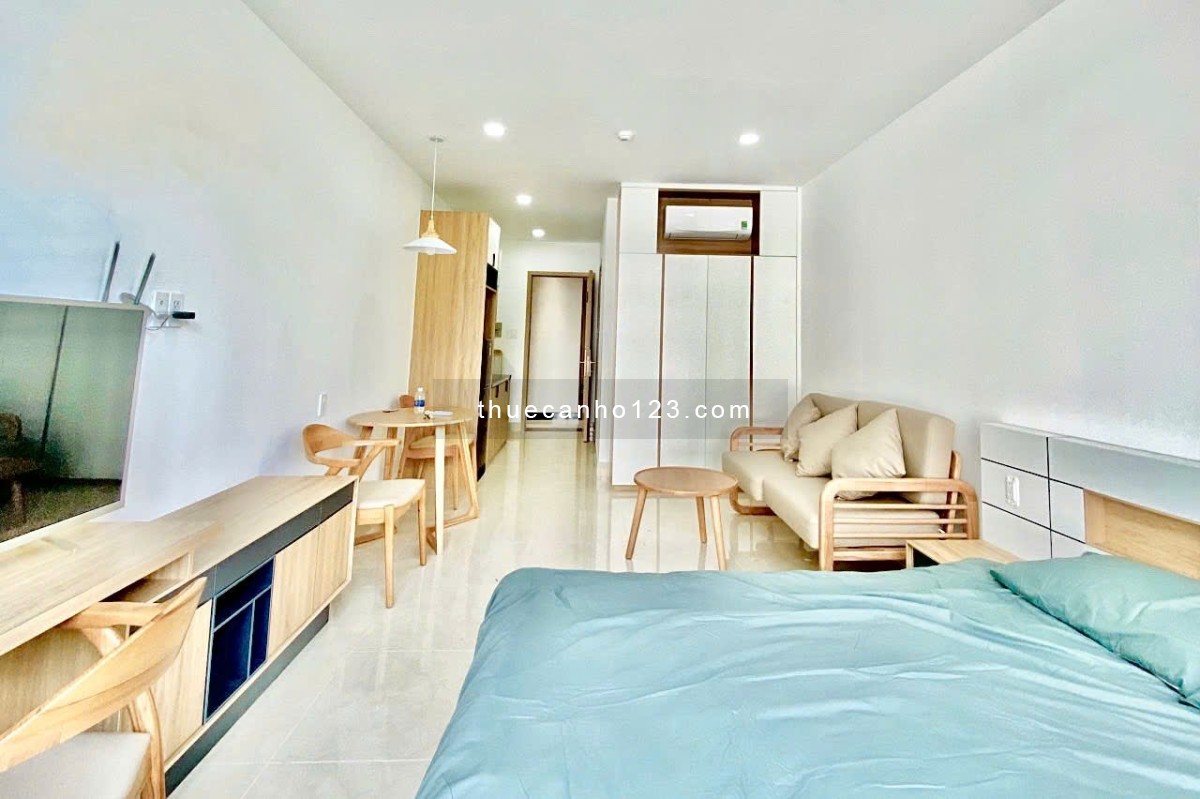 CH xinh - Nội thất xịn, DT 40m2, hầm xe, thang máy, bãi đỗ ô tô - Nguyễn Ngọc Phương, gần Q1