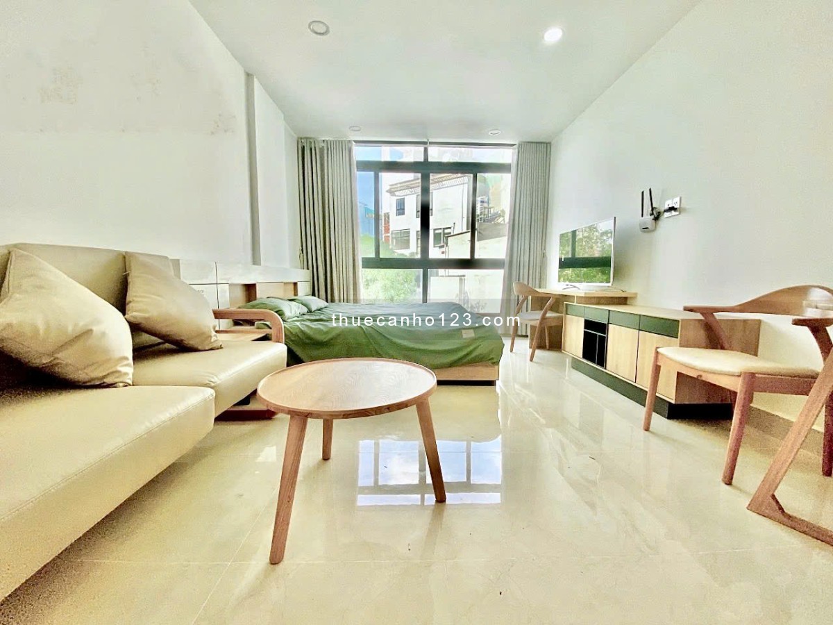 CH xinh - Nội thất xịn, DT 40m2, hầm xe, thang máy, bãi đỗ ô tô - Nguyễn Ngọc Phương, gần Q1