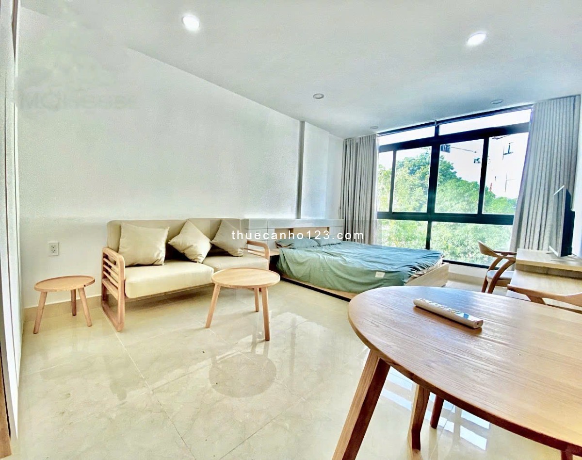 CH xinh - Nội thất xịn, DT 40m2, hầm xe, thang máy, bãi đỗ ô tô - Nguyễn Ngọc Phương, gần Q1