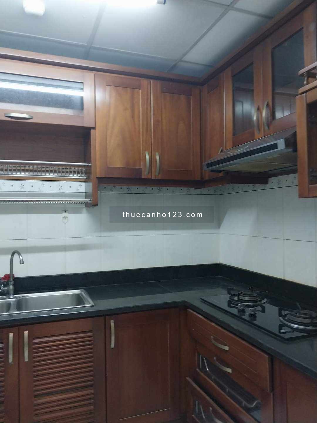 Cần cho thuê gấp căn hộ Vạn đô Q4 , Dt 85m2, 2phòng ngủ, nhà có nội thất đầy đủ, nhà rộng thoáng má