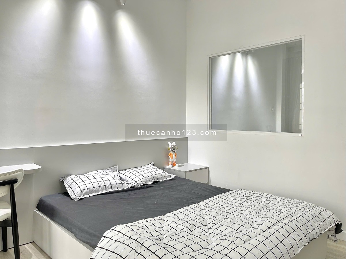 Căn hộ 2 phòng ngủ có ban công full nội thất Bình Thạnh gần Đại học Hutech
