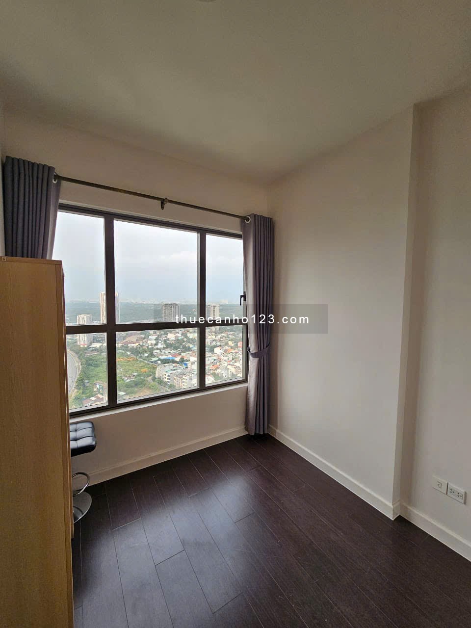 DEAL SỐC - 3PN 2WC 80m2 Full nội thất The Sun Avenue chỉ 18tr/tháng