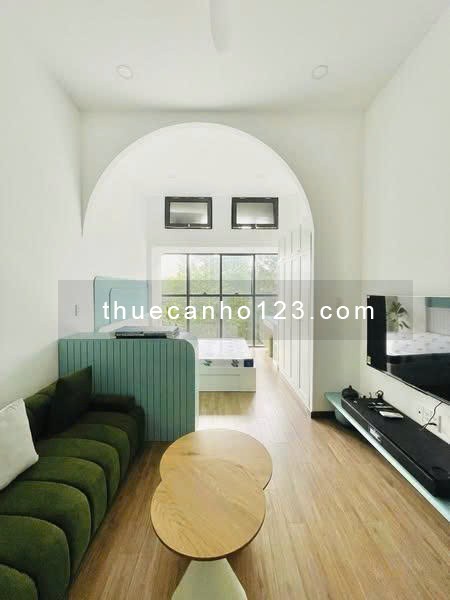 Trống sẵn – Cho thuê studio full nội thất mới 100% tại The Sun Avenue