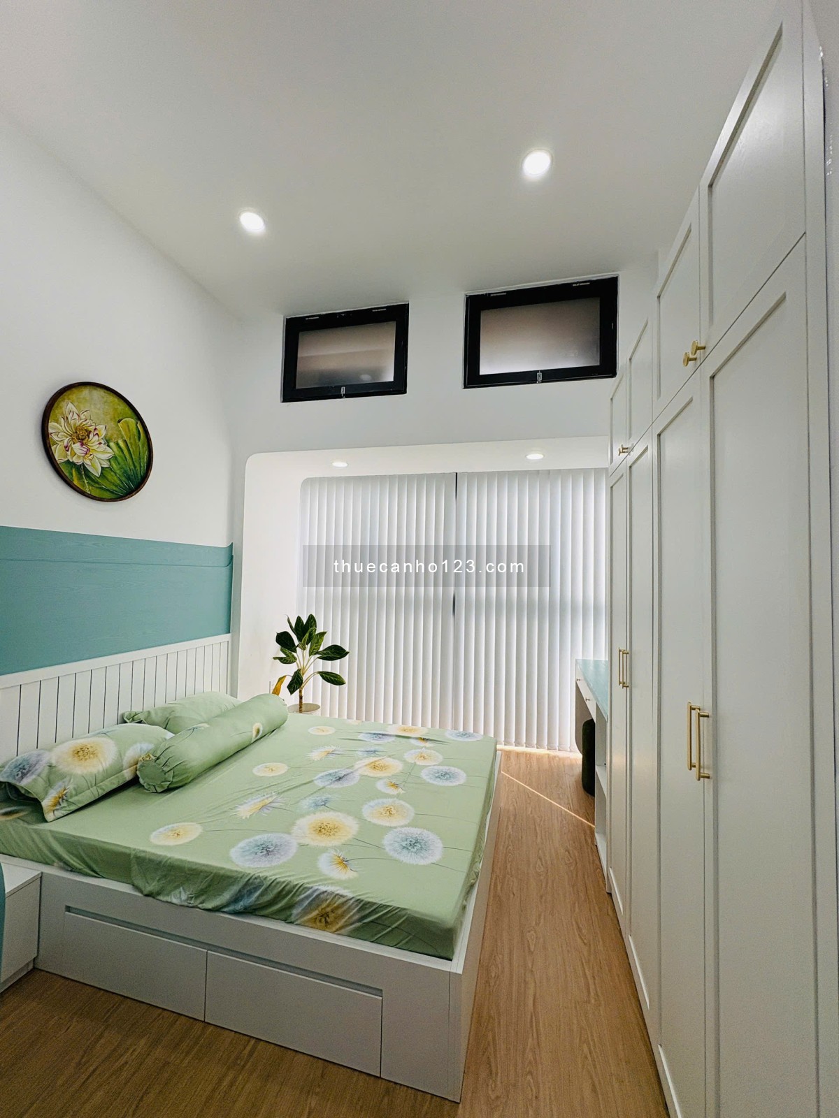 Trống sẵn – Cho thuê studio full nội thất mới 100% tại The Sun Avenue