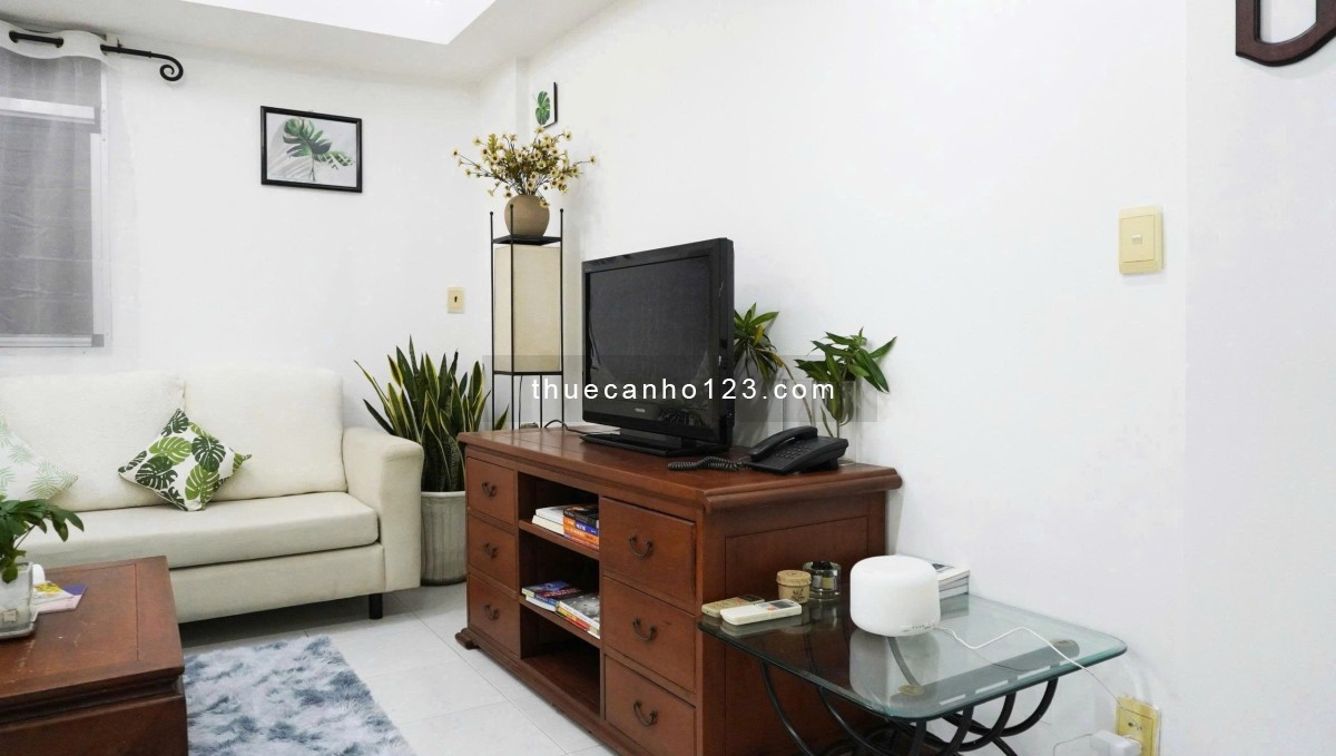 Cho thuê căn hộ 2 phòng ngủ gần Q1, gần các trường đại học