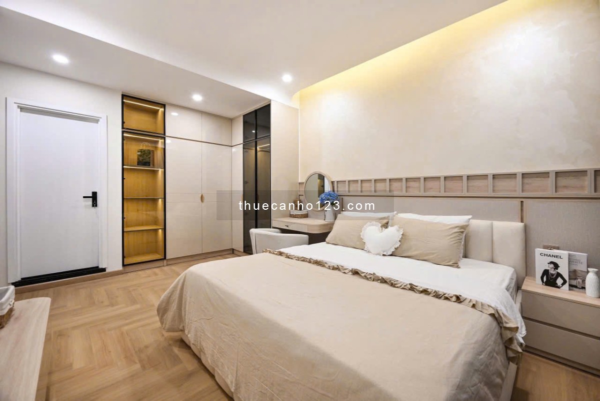 Cho thuê The View - Riviera Point liền kề PMH Q7, DT 99m2, 2PN, giá 22tr/th LH Em Đoàn 0972 205 137
