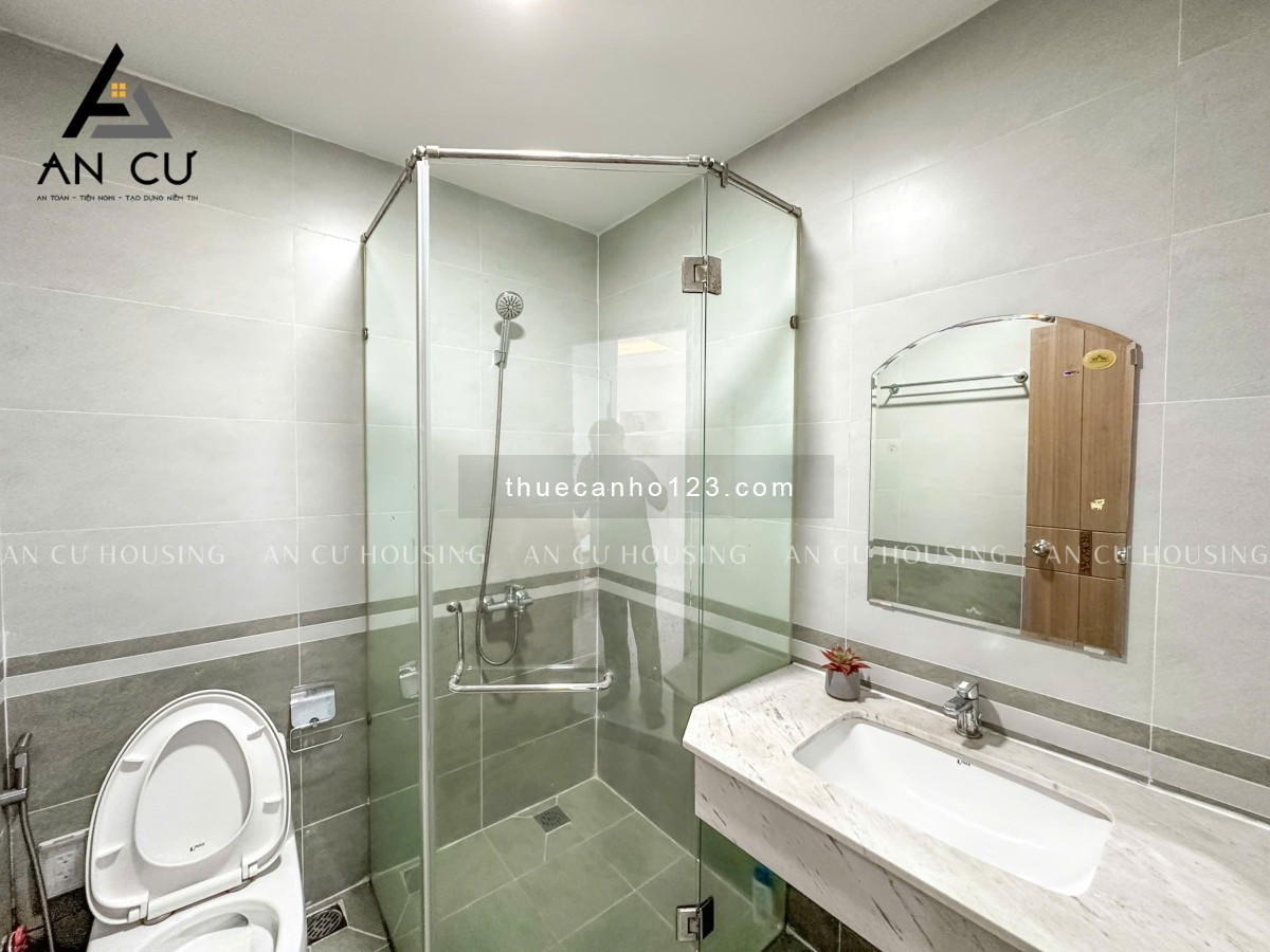 Trống 1 phòng ngủ ngay trung tâm quận 7. Gần RMIT, TDT, SC Vivo, Crescent mall.