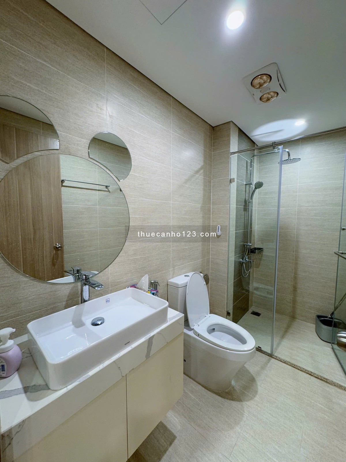 Chính chủ em có căn hộ 2n+ full đồ đẹp bên tòa S106 dự án Vinhomes SmartCity, vào luôn, giá rẻ