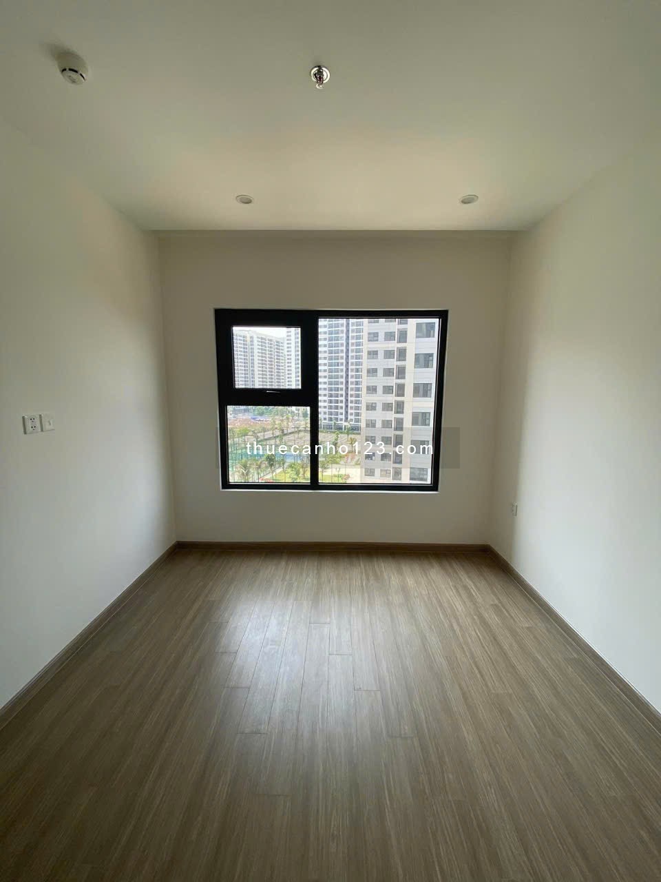 Cho thuê căn hộ Vinhomes Grand Park Quận 9 trống - Giá tốt - Vào ở ngay