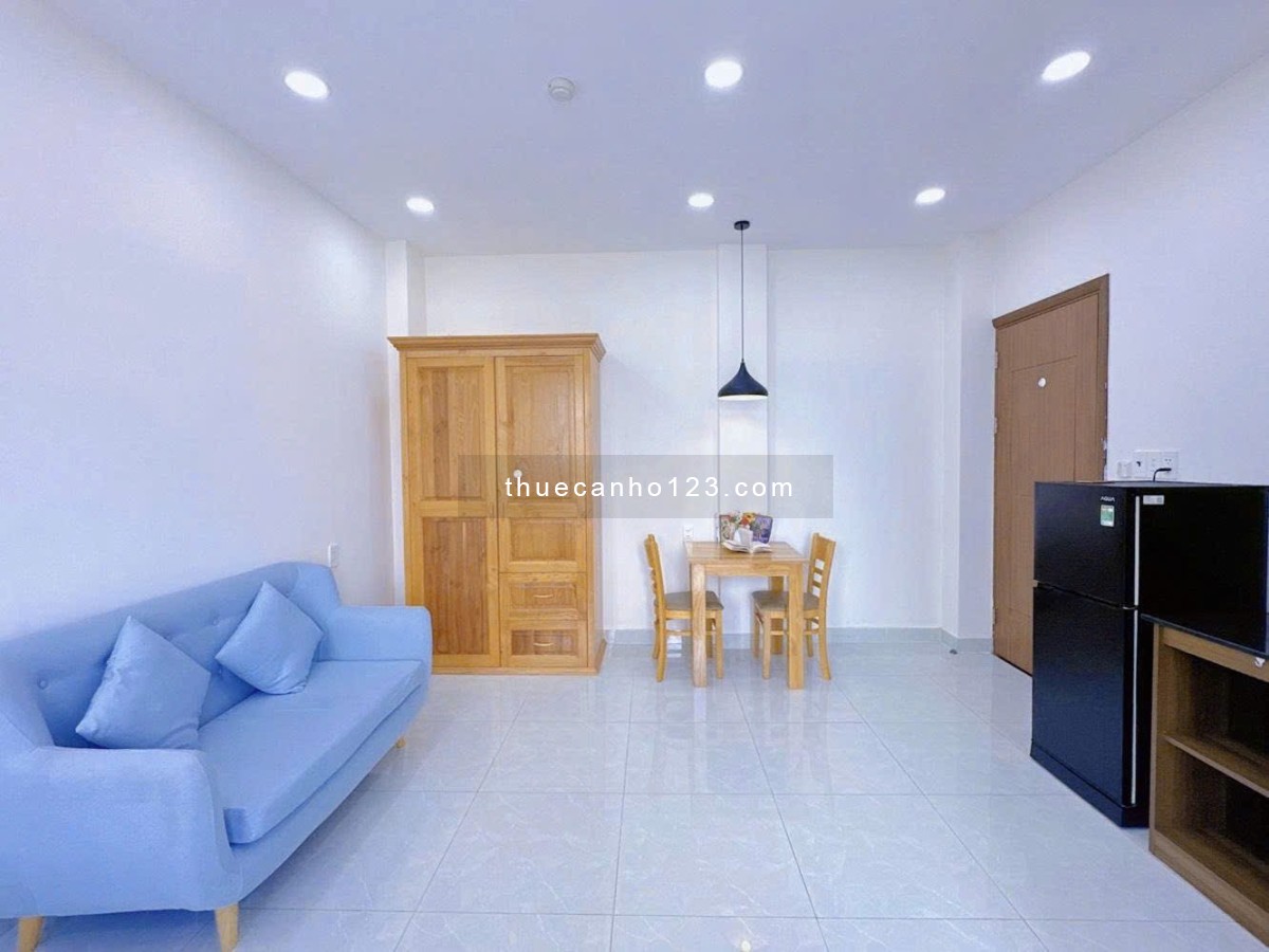 Căn Hộ 2 Phòng Ngủ Full Nội Thất, Thoáng Mát, Thang Máy, Bảo Vệ. Ngay Phan Đăng Lưu, ĐH Mỹ Thuật