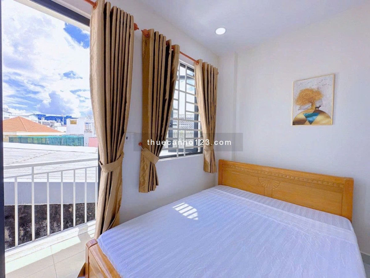 Căn Hộ 2 Phòng Ngủ Full Nội Thất, Thoáng Mát, Thang Máy, Bảo Vệ. Ngay Phan Đăng Lưu, ĐH Mỹ Thuật