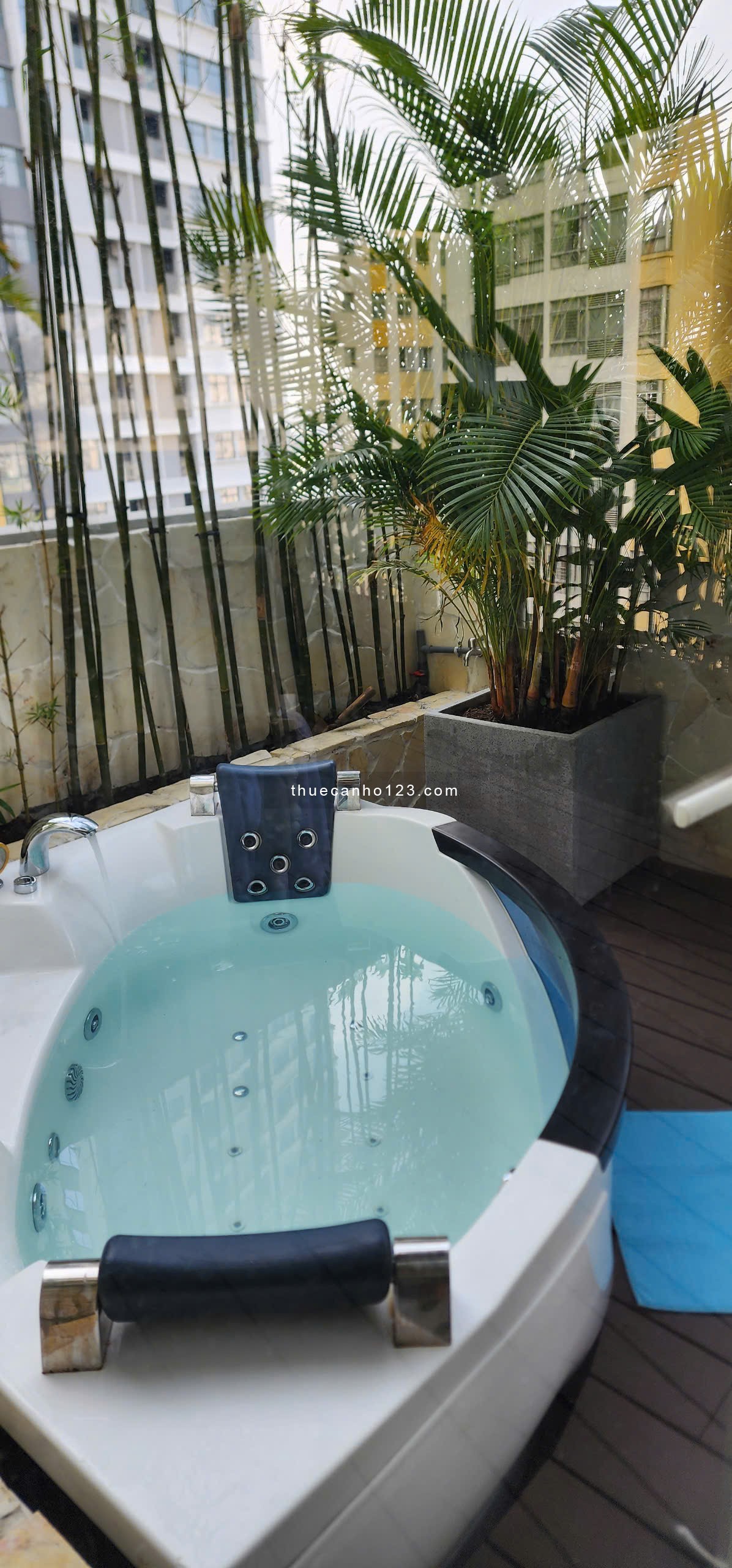 Cho thuê căn hộ Sky Garden 2, Phú Mỹ Hưng, Q. 7 nhà 4PN, 4WC, DT: 325m2 giá 65 triệu