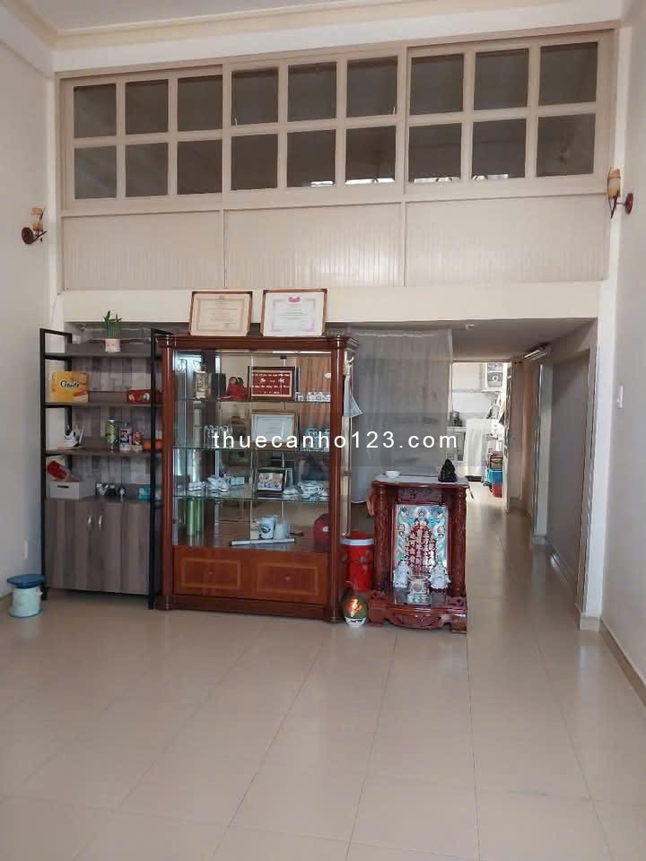 Chung cư Bà Huyện Thanh Quan, Q3: 2p ngủ, nội thất, 7tr/tháng