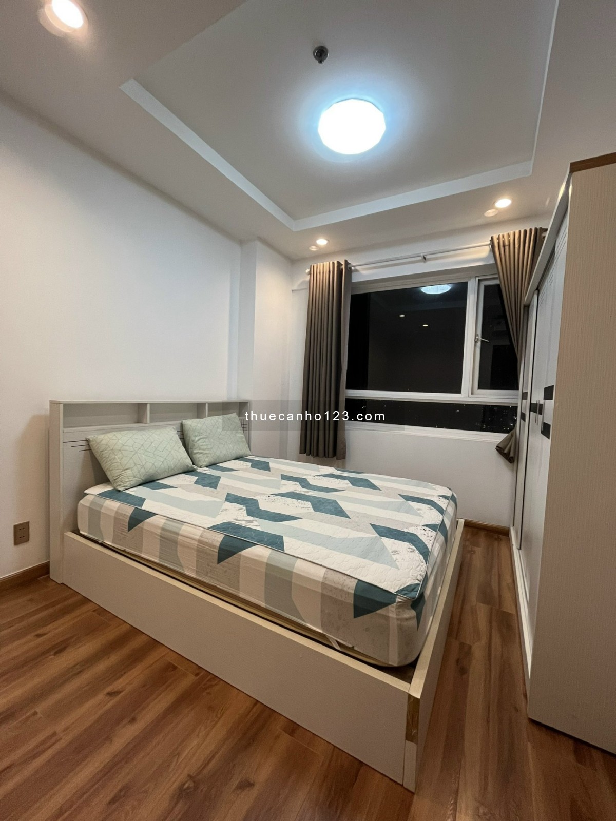 Cần cho thuê căn hộ chung cư Hưng Phát 1 - MT Lê Văn Lương, 1PN dọn vào ở ngay. LH: 090.696.8363