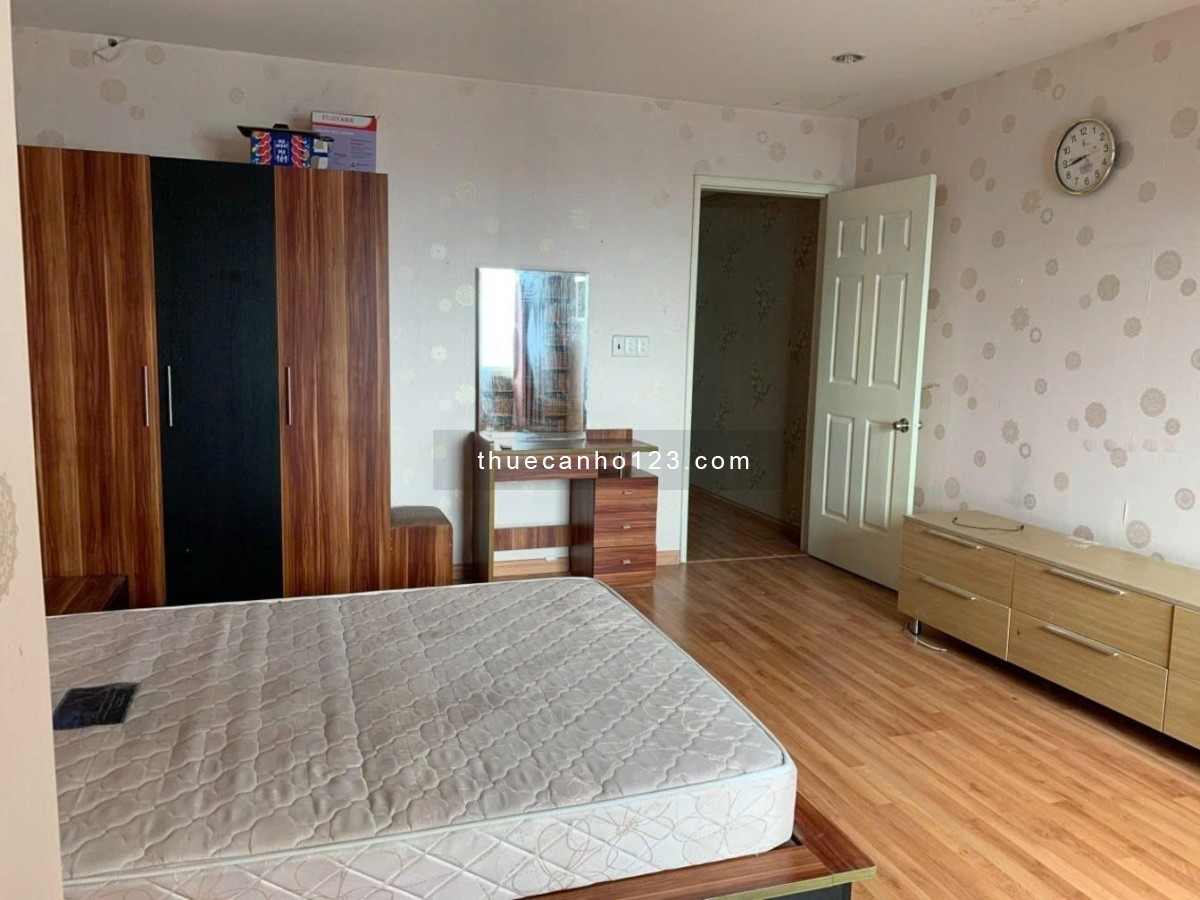 Chung cư Ruby, p15, Tân Bình: 90m2, 2p ngủ, 2wc, NT, 10tr/th