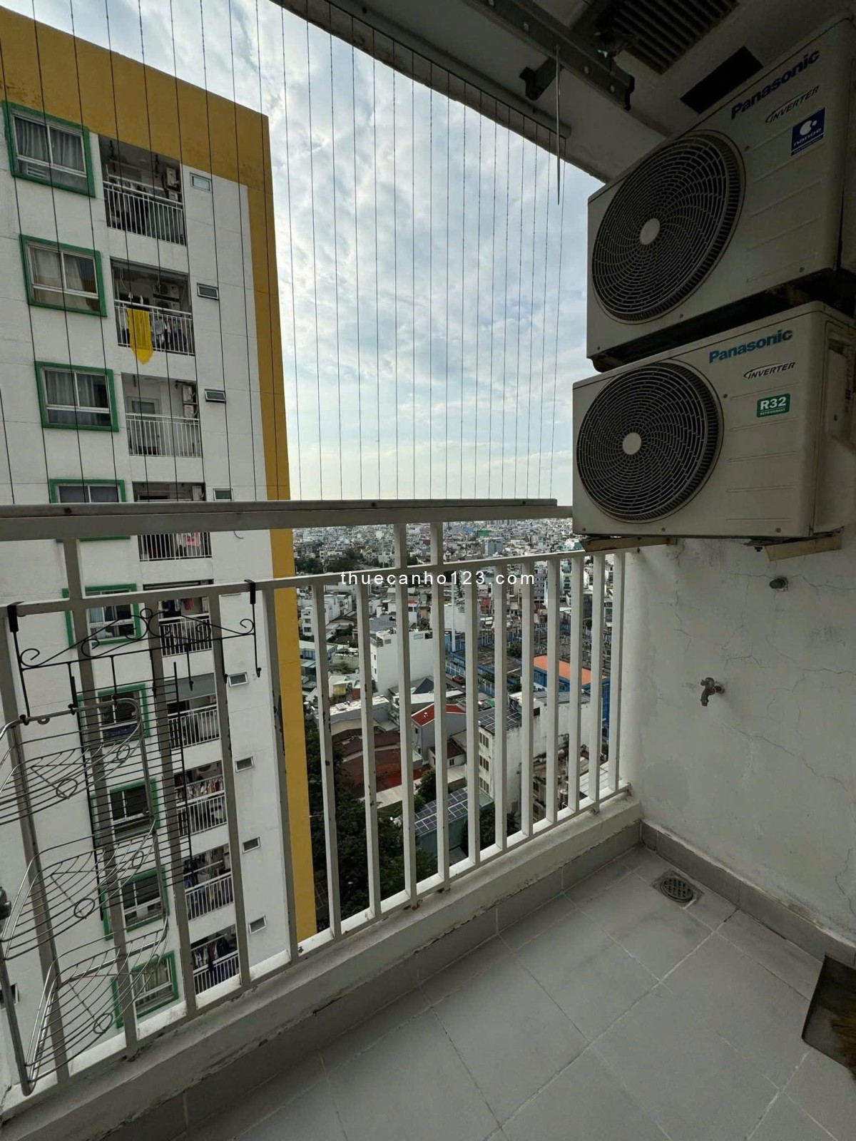 Cao ốc Phú Nhuận, 20 Hoàng Minh Giám, Phú Nhuận: 75m2, 2p ngủ, 12,5tr/th