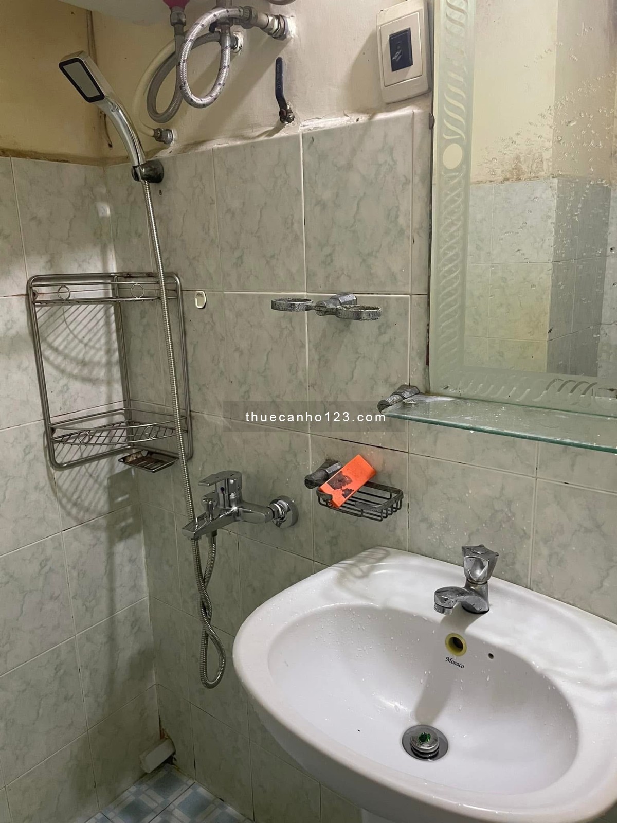 Căn hộ 30m2 1PN Chung cư 249 Trần Hưng Đạo Quận 1